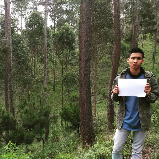 6 Foto Lawas Bintang Emon Sebelum Terkenal, Anak Pesantren
