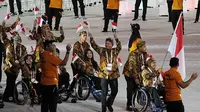 Kontingen Indonesia pada defile di upacara pembukaan ASEAN Para Games 2017 di Stadion Bukit Jalil, Kuala Lumpur, Minggu (17/9/2017). (Humas CdM APG)