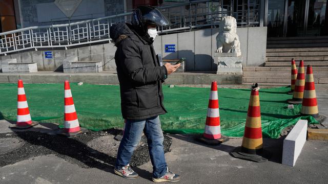 China Longgarkan Aturan COVID-19