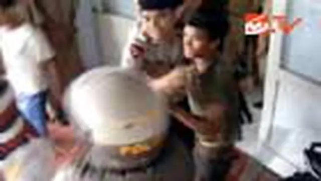 Puluhan Warga Bima Dipukuli Polisi