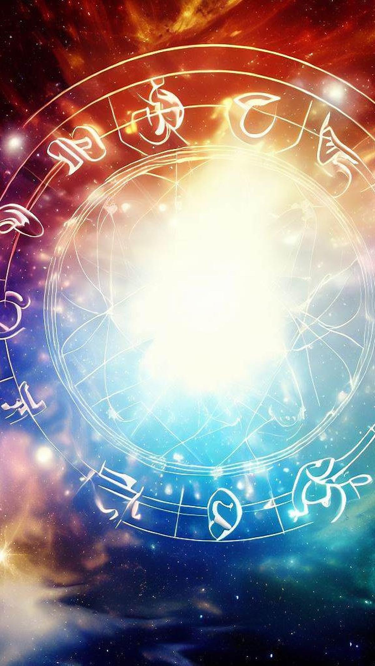 Walau banyak orang sudah menyanggah kebenaran astrologi ini, namun sejumlah orang masih memercayainya. Banyak orang menjadikannya sebagai hiburan semata.