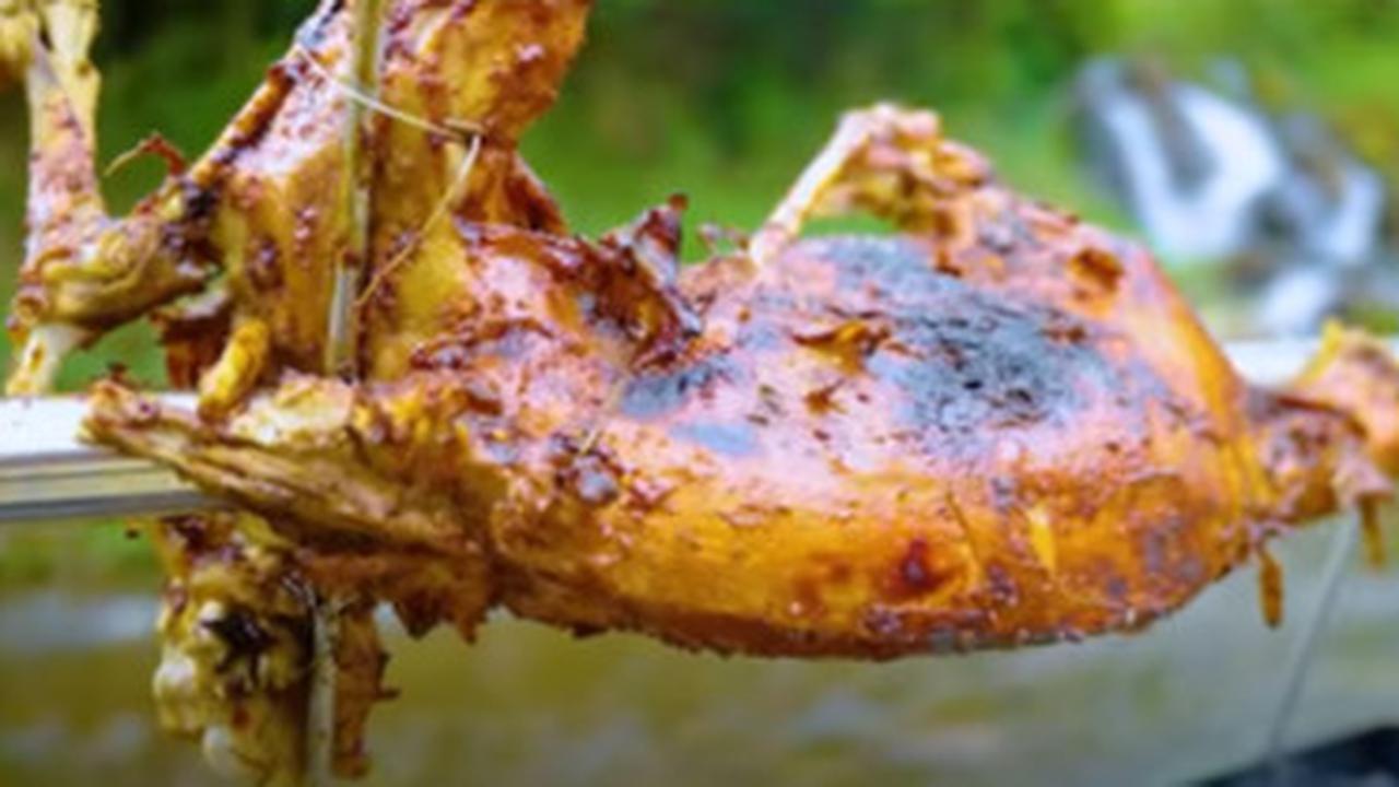 Cara Bikin Kambing Guling Utuh Masih ada Kulitnya Ala Si Jangkung