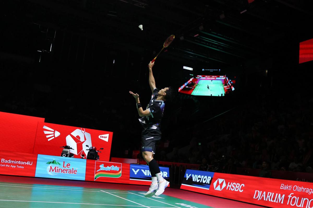 FOTO: Jonatan Christie Gagal Raih Gelar Indonesia Open 2026