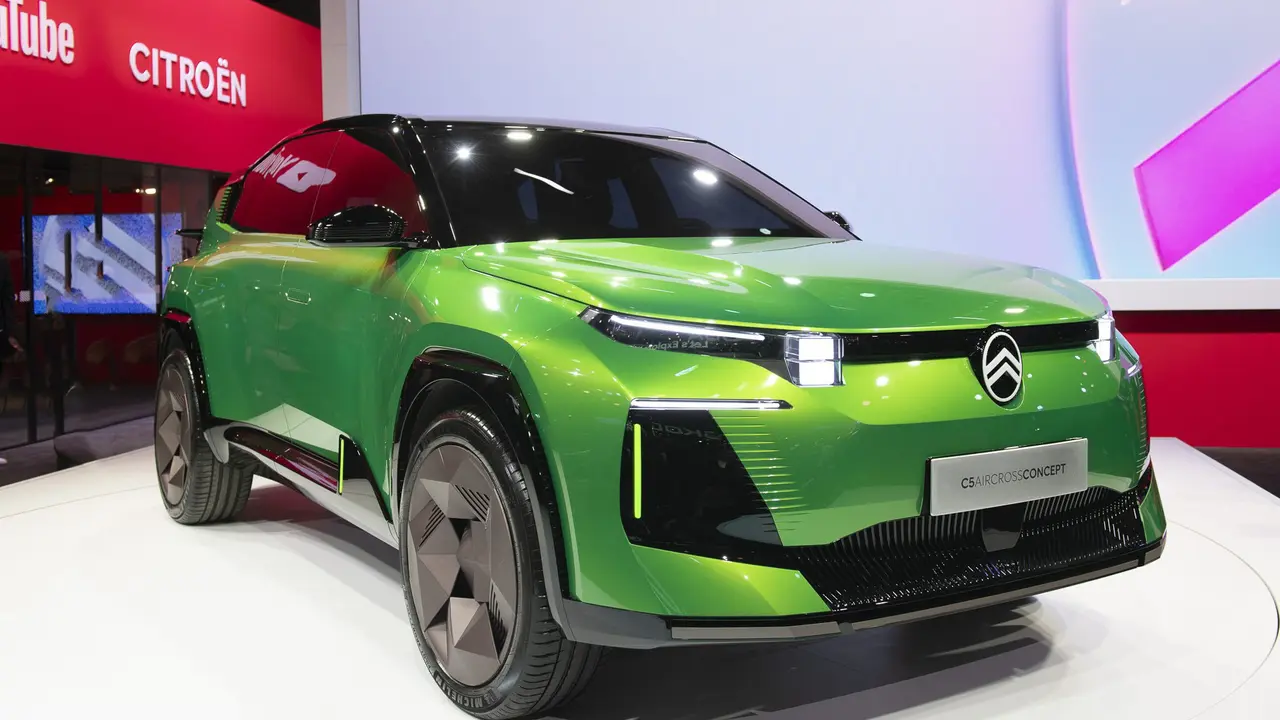 Citroen Pamer Konsep SUV C5 Aircross Pertama di Dunia (ist)