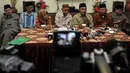 Suasana ketika para sesepuh dan pendiri PPP memberi keterangan pers di Jakarta, Kamis (18/2). Para sesepuh mengajak kedua kubu yakni Djan Farid dan Romahurmuziy segera mengakhiri perseteruan dengan segera islah. (Liputan6.com/Johan Tallo)
