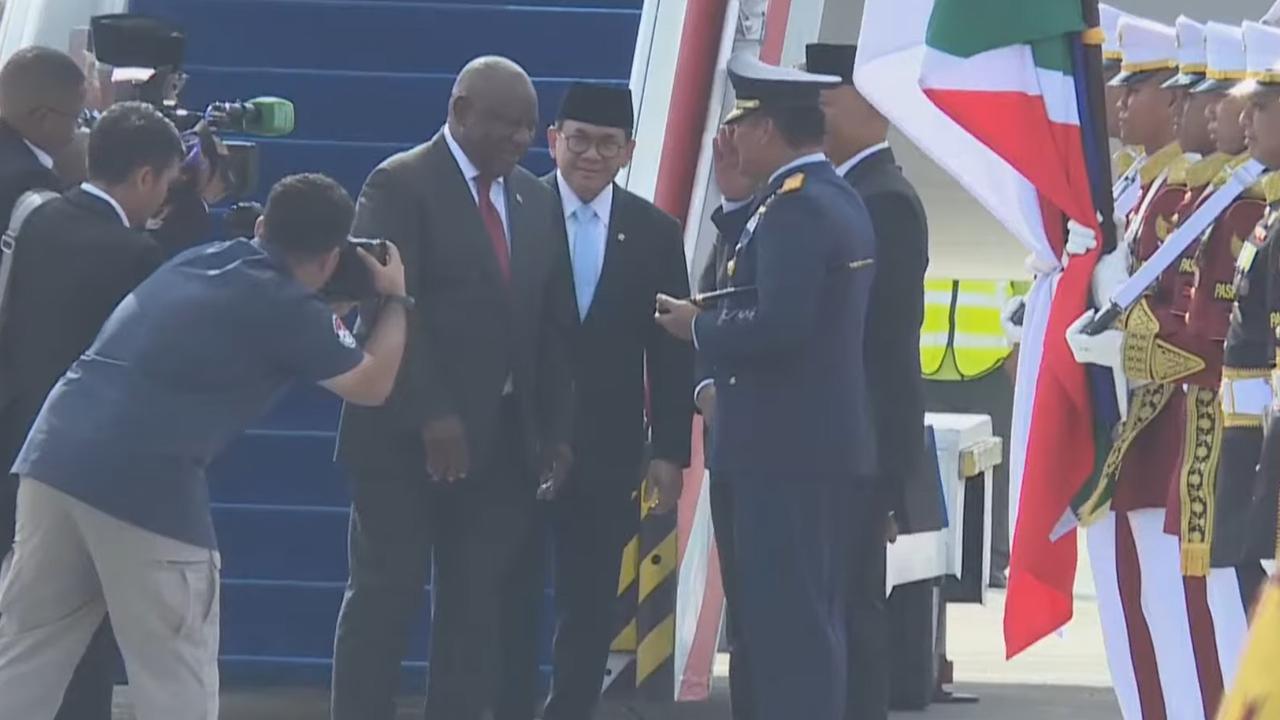 Temui Prabowo di Istana, Presiden Afrika Selatan Cyril Ramaphosa Tiba di Indonesia Disambut Mendag Budi Santoso