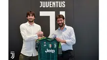 Mattia Perin resmi berseragam Juventus setelah menandatangani kontrak selama empat tahun hingga 2022. (Dok. Juventus)