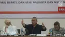 Ketua KPU, Arief Budiman (tengah) bersama para komisioner saat Uji Publik Rancangan Peraturan KPU tentang Tahapan, Program dan Jadwal Penyelenggaraan Pemilihan Gubernur/Wakil Gubernur, Bupati/Wakil Bupati dan Walikota/Wakil Walikota tahun 2020, Jakarta, (24/6/2019). (Liputan6.com/Helmi Fithriansyah)