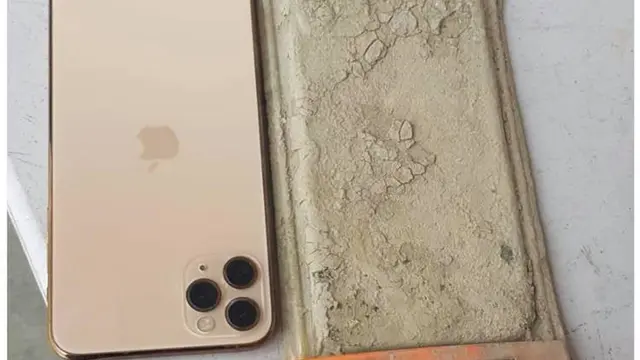 jatuh ke danau selama setahun, iphone ini masih menyala