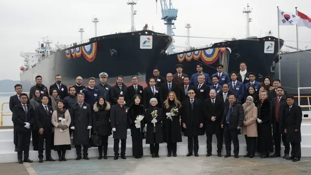 Kapal Tanker Gas Raksasa