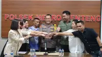 Aksi sekuriti Plaza Indonesia yang viral setelah memukul seekor anjing K9 beberapa Waktu lalu berujung damai. Kesepakatan ini, setelah adanya mediasi yang difasilitasi aparat Polsek Menteng, Jakarta Pusat (Istimewa)