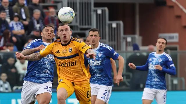 Foto: Pesta Gol ke Gawang Pisa, Como Gusur Juventus dan Jaga Asa Tembus Liga Champions Musim Depan