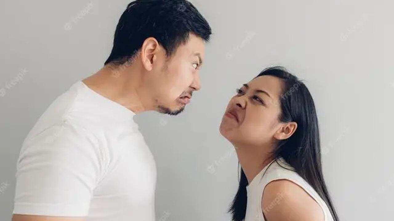 5 Tanda Pria Mungkin Tidak Benar-Benar Mencintaimu