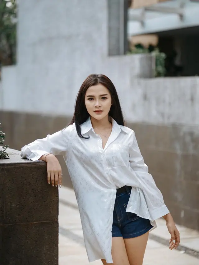 Bella Bonita kekasih Denny Caknan. (Foto: Instagram/bellabonita_r.a)