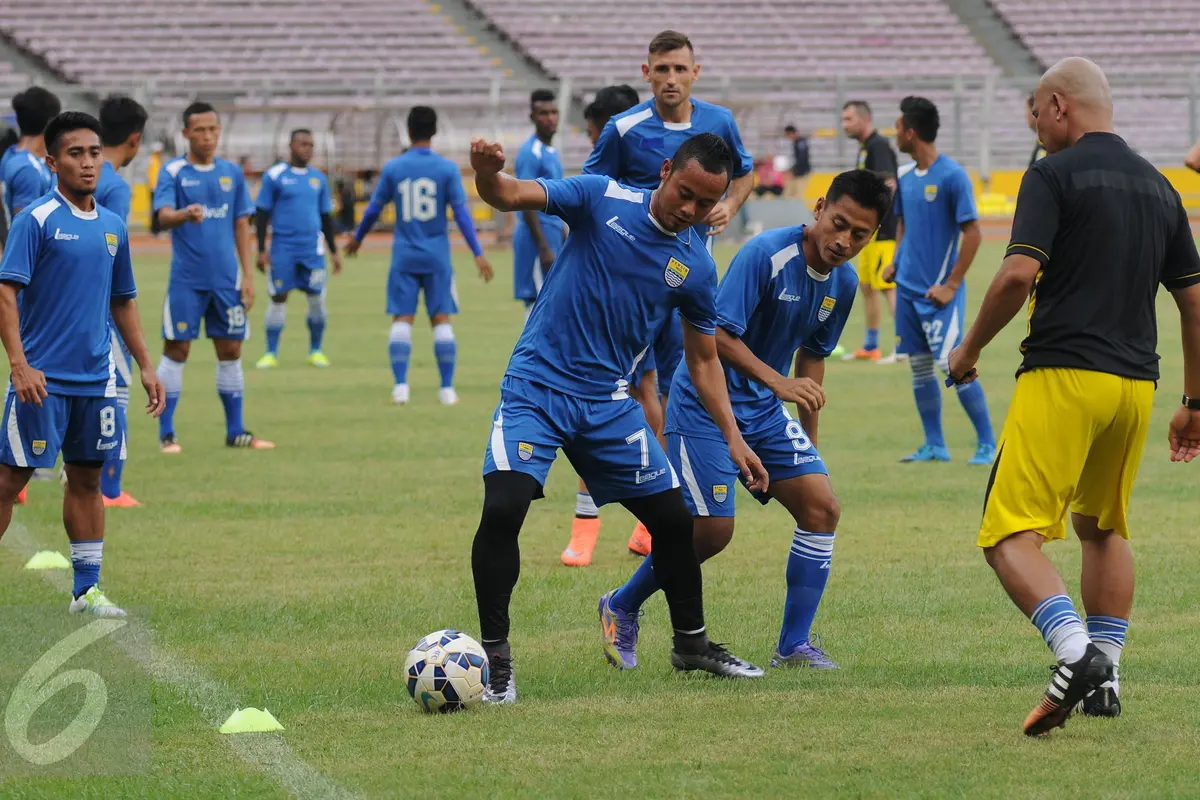 20160403-Jelang Final Piala Bhayangkara, Maung Bandung Jajal Rumput GBK