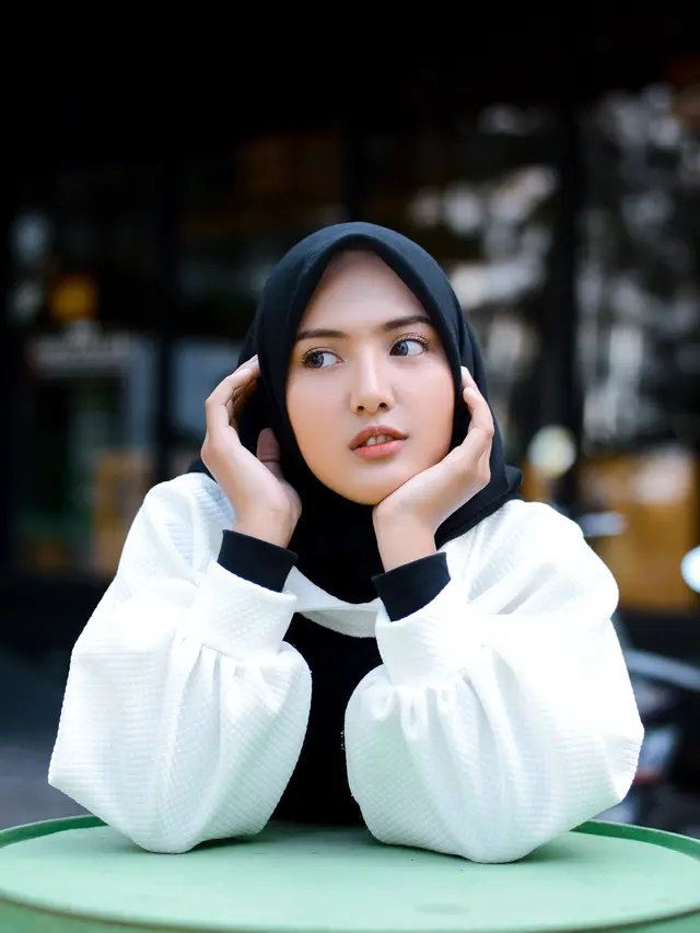 perempuan cantik istimewa