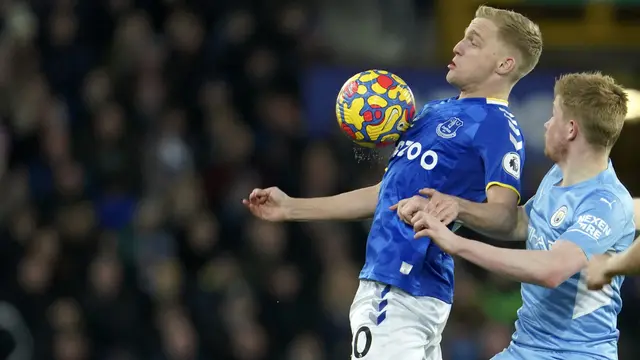 Gol Phil Foden Antar Manchester City Taklukkan Everton