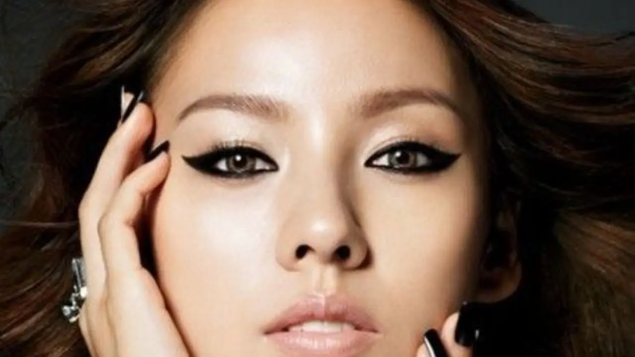 Ini Dia Tata Cara Menggunakan Eyeliner yang Baik