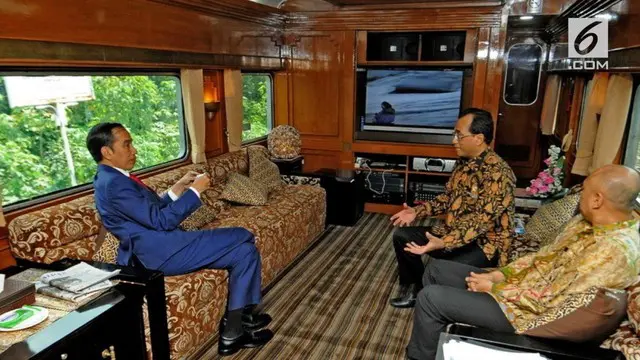 Presiden Joko Widodo atau Jokowi mengatakan pemerintah akan membangun sejumlah infrastruktur transportasi di wilayah Sukabumi.