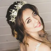 ilustrasi makeup pengantin/Valerie Elash/unsplash.com