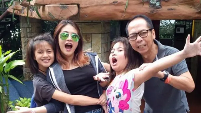 Ini 10 Foto Kebersamaan Korban Pulomas Semasa Hidup