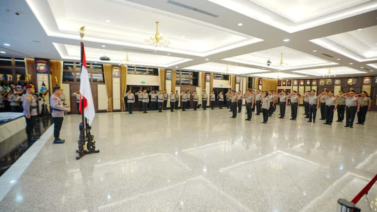 27 Perwira Tinggi Polri Naik Pangkat, 4 Jadi Komjen