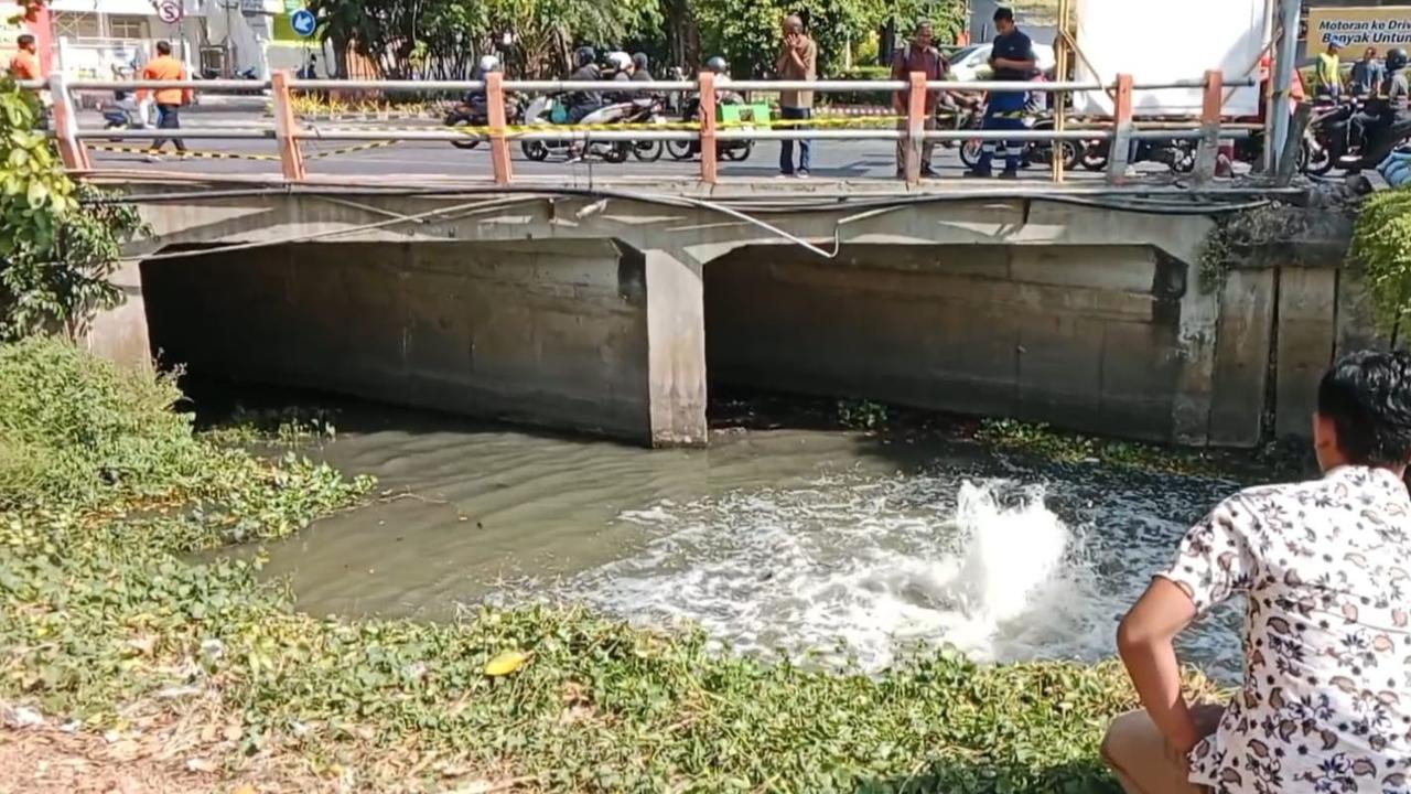 Heboh, Semburan Air Beraroma Gas di Surabaya PGN Turun Tangan
