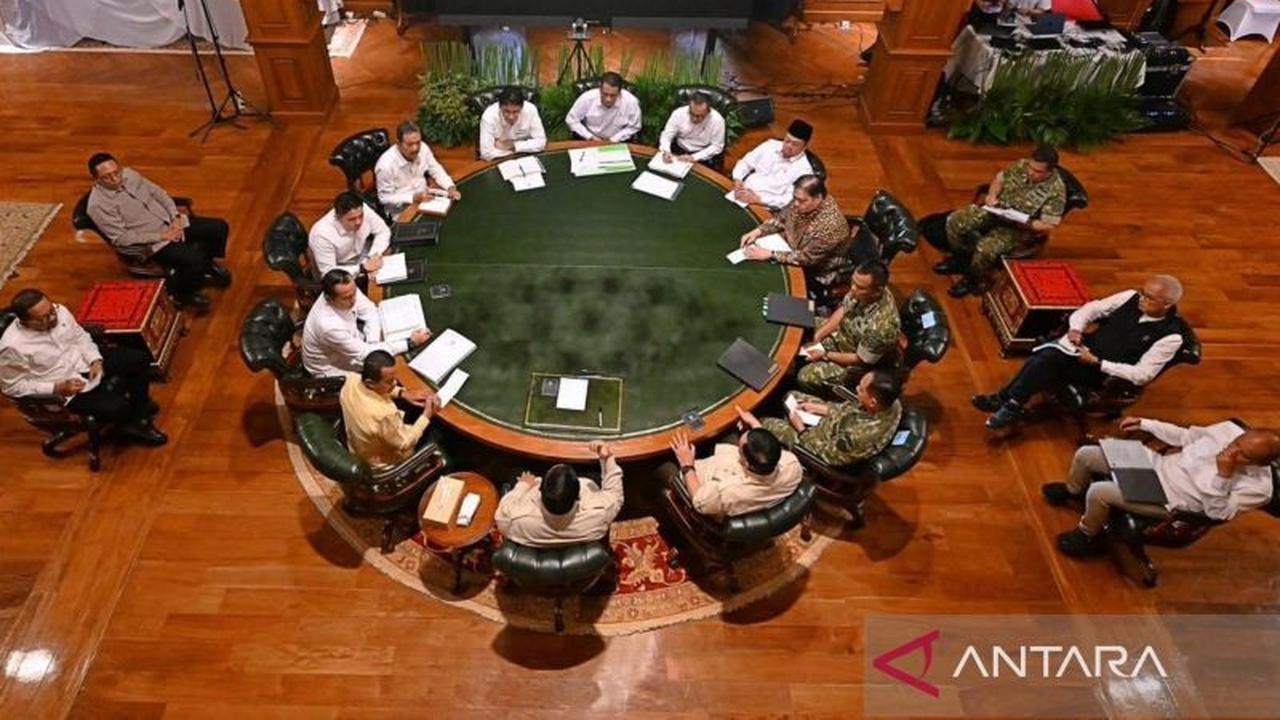 Prabowo Pimpin Rapat Terbatas Bahas Swasembada Pangan dan Kesiapan Lebaran
