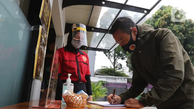 Tempat Makan di Tengah PSBB Transisi Jakarta