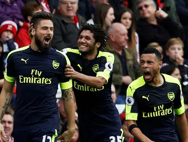 Arsenal menempati posisi puncak klasemen sementara Premier League 2016-2017. The Gunners meraih kemenangan telak 4-1 melawan Sunderland di Stadium of Light, Sabtu (29/10/2016). (Action Images via Reuters/Craig Brough)