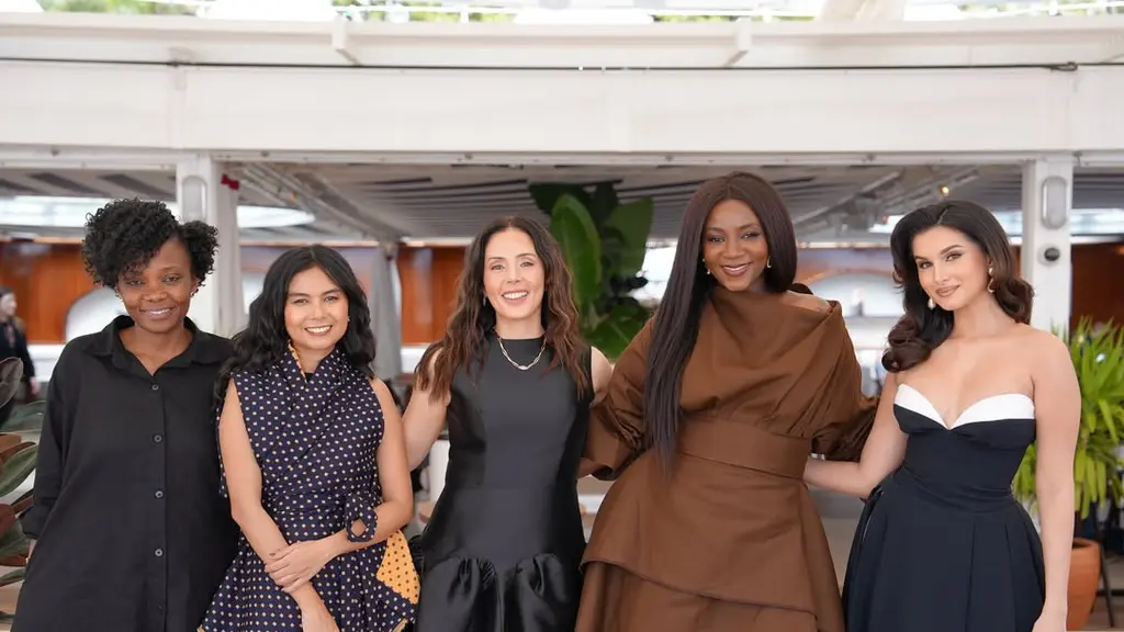 Membanggakan! Kamila Andini raih penghargaan di Festival Film Cannes 2026 (@redseafilm)