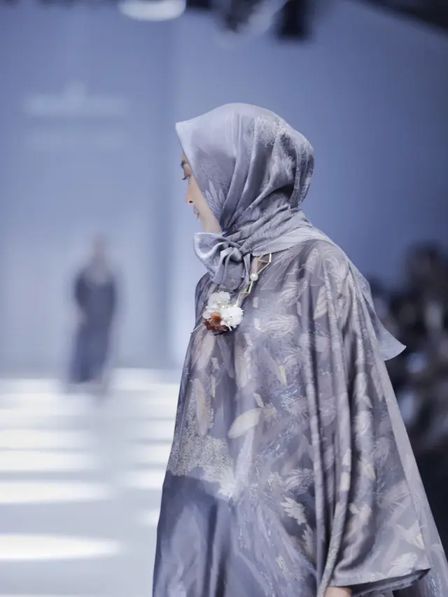 Kolaborasi Buttonscarves x Jenna & Kaia Prive/dok; Buttonscarves