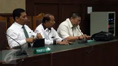 Jaksa penuntut umum ketika sidang praperadilan Jessica Kumala Wongso, tersangka dugaan pembunuhan Wayan Mirna Salihin, di PN Jakarta Pusat, Jakarta, Selasa (1/3). Hakim menolak seluruh permohonan yang diajukan pemohon Jessica. (Liputan6.com/Helmi Afandi)