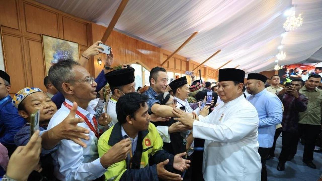 Semarak Hari Lebaran Pertama 1447 H: Silaturahmi Nasional hingga Perantauan