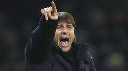 Tottenham mendominasi pertandingan. Tim asuhan Antonio Conte itu menguasai bola hingga 55 persen, juga melakukan 7 tembakan tepat sasaran ke gawang lawan. (AP/Ian Walton)