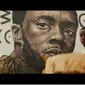 Gambar mural Chadwick Boseman, pemeran Black Panther yang meninggal dunia pada Desember 2020. (dok. Screenshoot Youtube Marvel Studio)