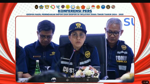 Menkeu Sri Mulyani dalam Konferensi Pers Hasil Penindakan Impor & Ekspor di Wilayah Jawa Timur 2024-2025, Rabu (5/2/2025). (Foto: tangkapan layar/ Tira Santia)