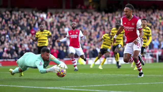 Gol Tunggal Emile Smith Rowe Antar Arsenal Bungkam Watford