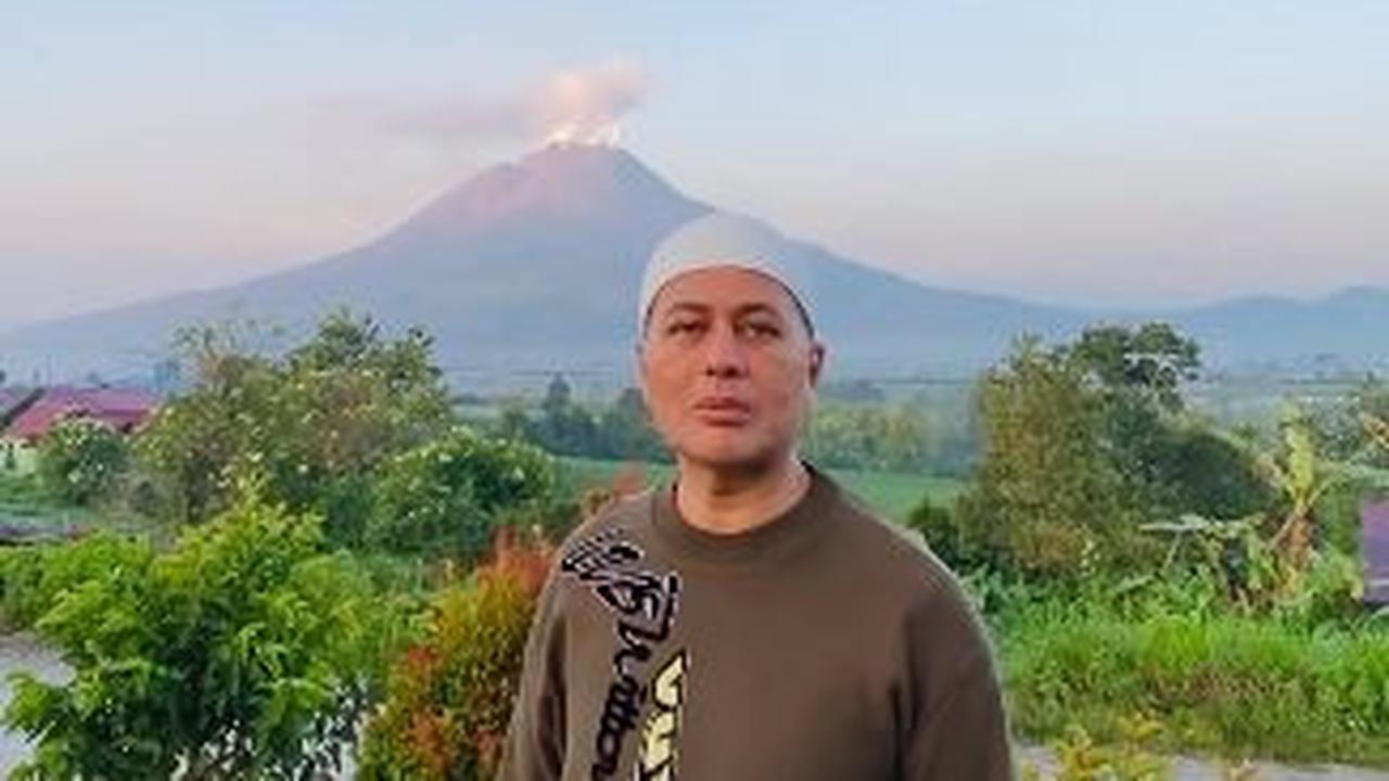 Kala itu juga, Musa beserta warga setempat bakal meresmikan Masjid Taqwa Al Musannif yang tak jauh dari lembah Gunung Sinabung.