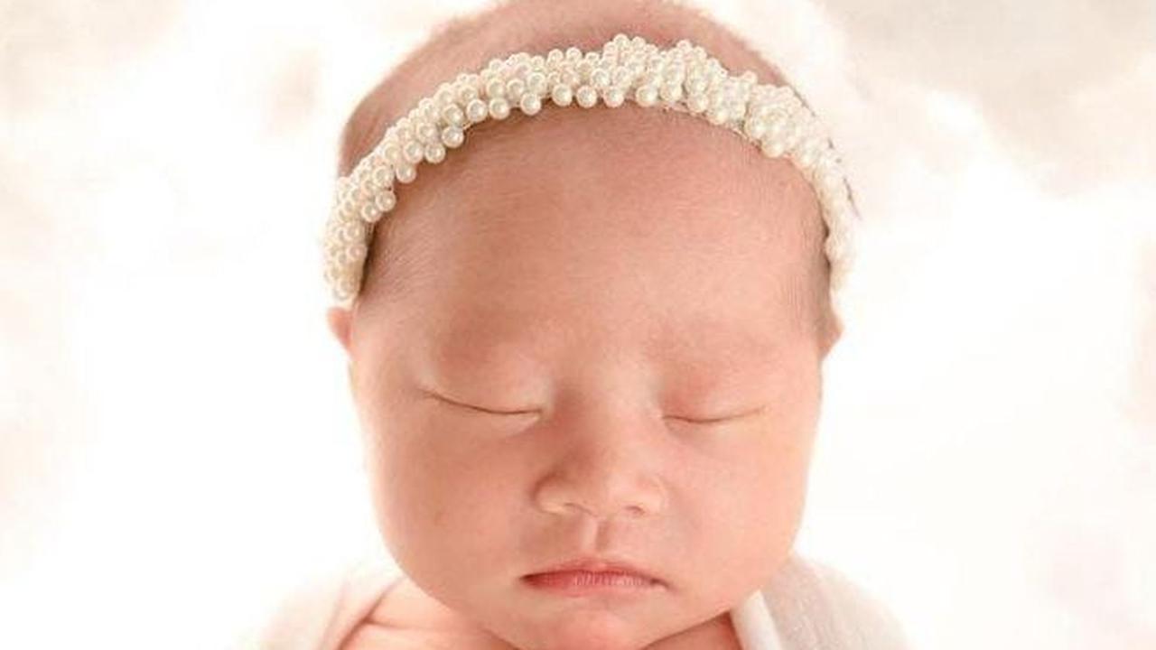 Potret Cantik & Menggemaskan Baby Sophia Anak 'Sultan' Sisca Kohl dan Jess No Limit