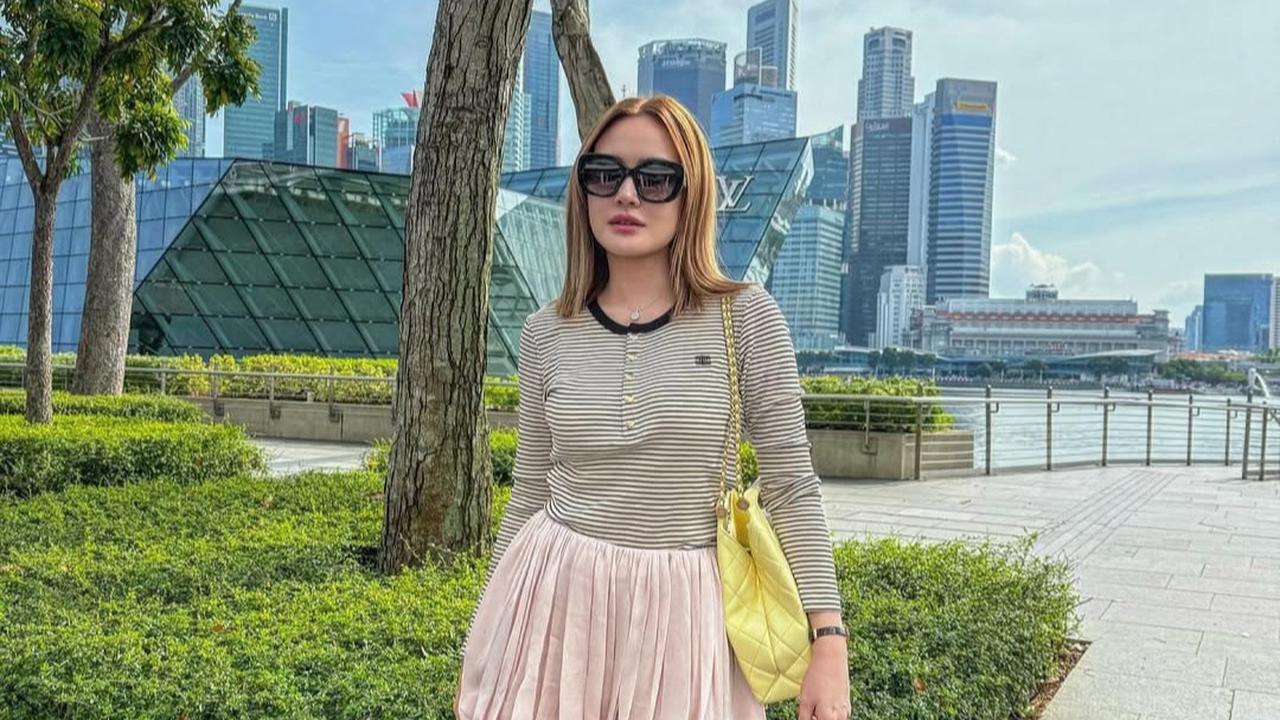 Potret Terbaru Shandy Aulia dengan Rambut Blonde, Dipuji Makin Cantik Mirip Luna Maya Hingga Boneka Barbie