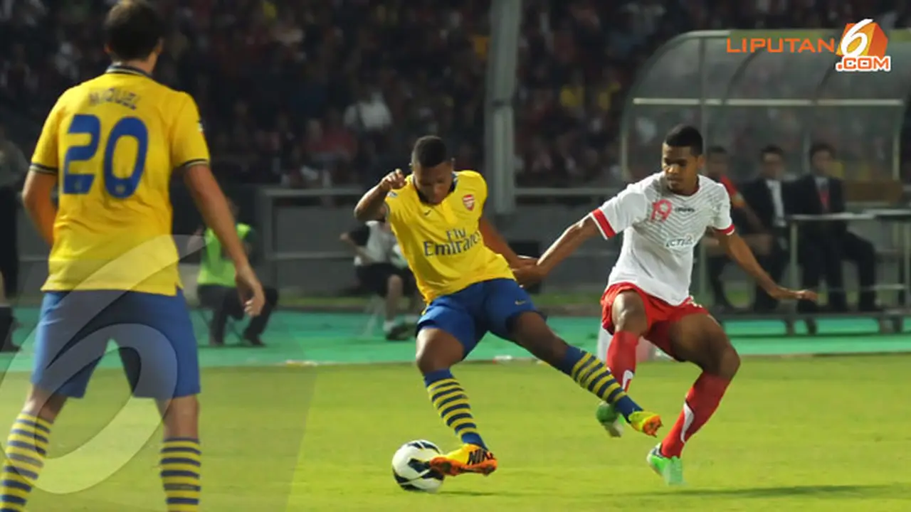 indonesia-arsenal-helmi-130714c.jpg