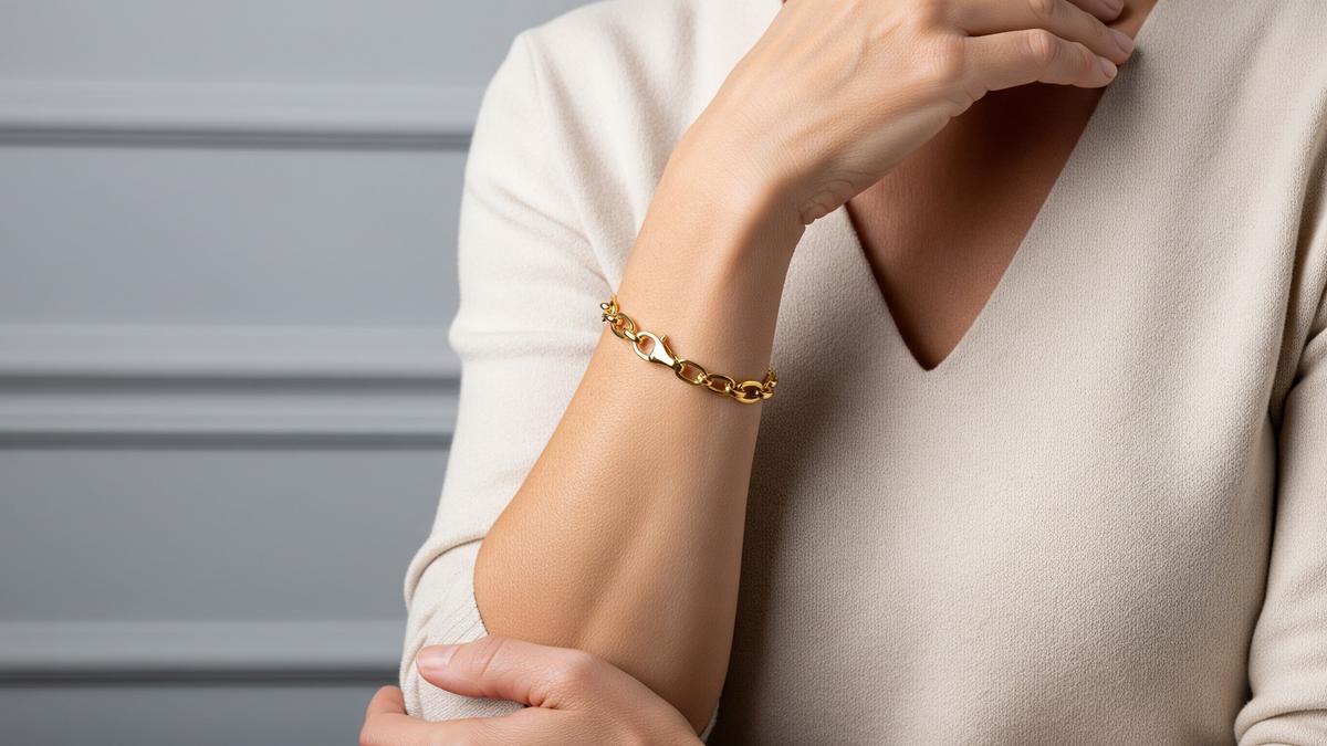 9 Model Gelang Emas untuk Usia 50 Tahun ke Atas 2026, Desainnya Sederhana Tapi Mewah