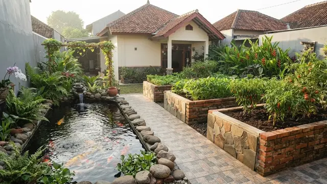 Sistem Raised Bed (Kebun Bedengan).