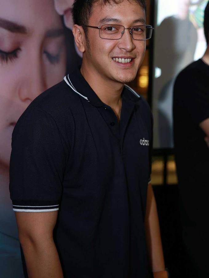 Dimas Anggara 'Ngeles' Terus Ditanya Soal Nikah - News ...