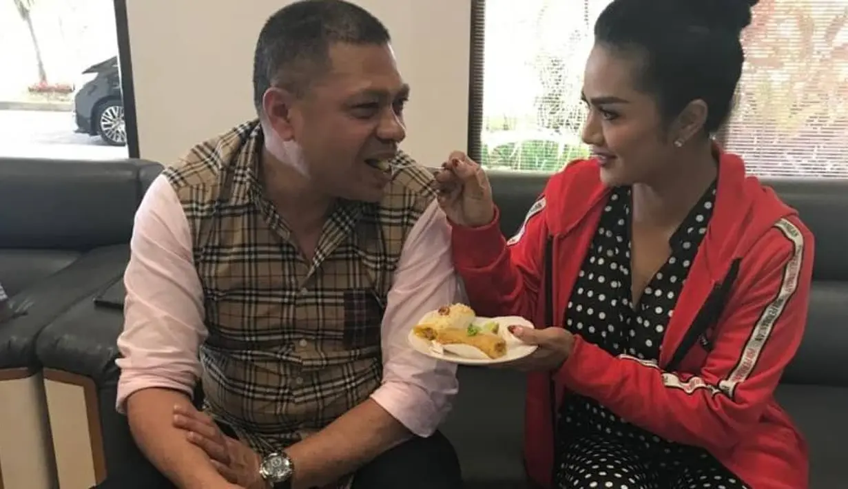 Krisdayanti dan Raul Lemos