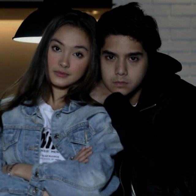 Momen Manis Al Ghazali dan Caitlin Helderman (sumber: instagram/caitlinhalderman/alghazali7)