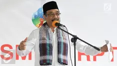 Pelaksana Tugas (Plt) Gubernur DKI Jakarta Djarot Saiful Hidayat enggan menanggapi rencana gubernur terpilih Anies Baswedan menjadikan pulau reklamasi yang sudah terbangun menjadi kawasan umum.