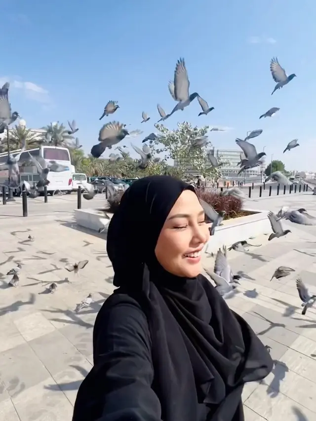 7 Potret Dara Arafah Jalani Umrah, Doakan Follower Agar Bisa Ke Tanah Suci