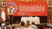 Dirjen Politik dan Pemerintahan Umum Kementerian Dalam Negeri, Soedarmo menjadi pembicara Workshop Operasionalisasi Sistem Peringatan Dini Dalam Rangka Penanganan Konflik Sosial yang digelar di Aryaduta Hotel, Jakarta.